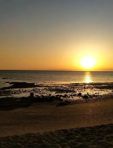 مميز يطل عالبسين والبحر للعائلات فقط اسره Chalet Ain Sukhna