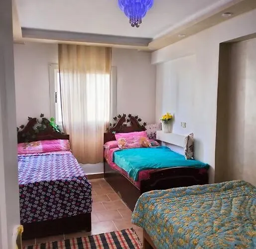 مميز يطل عالبسين والبحر للعائلات فقط اسره *